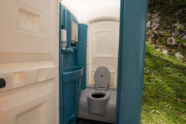 Best Handicap porta potty rental  in Skyline View, PA